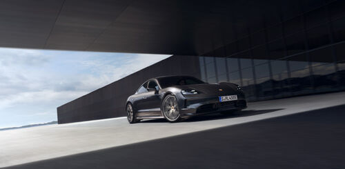 Porsche Taycan Business Leasing Offer image